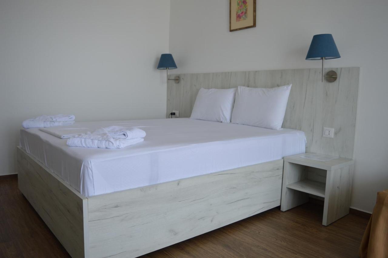 Hotel La Terrazza Dojran Esterno foto